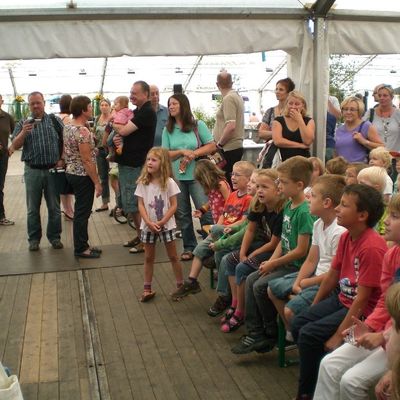 Puppentheater im Zelt