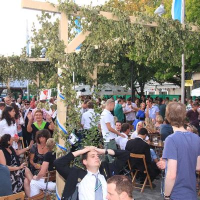 nach dem großen Festzug